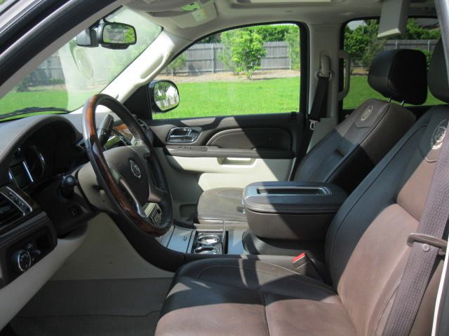 Cadillac Escalade 2010 photo 15