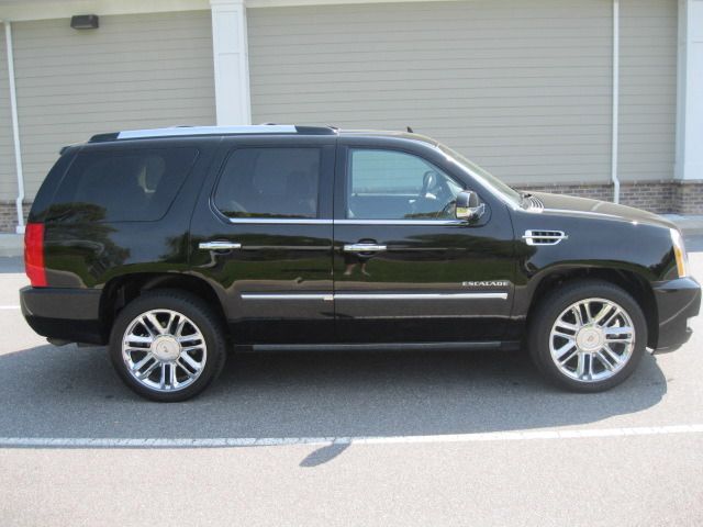 Cadillac Escalade 2010 photo 32