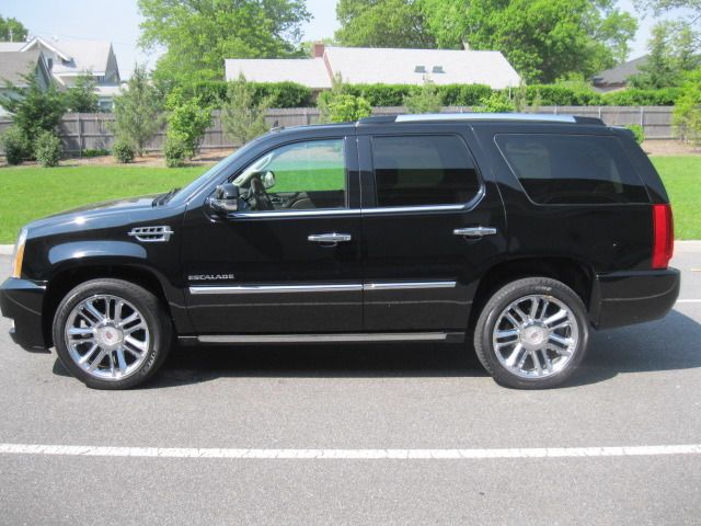 Cadillac Escalade 2010 photo 35