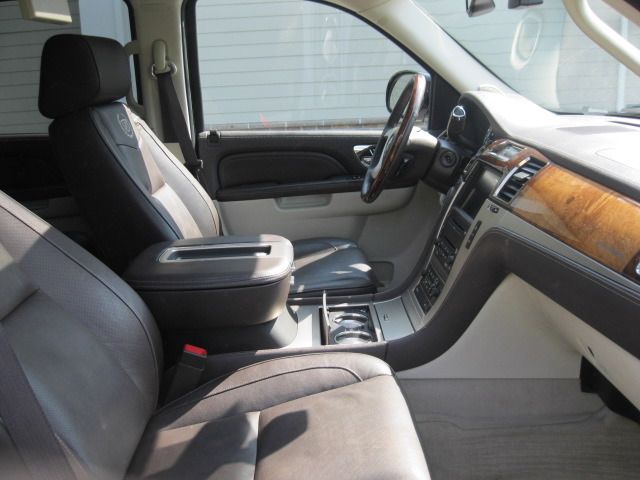 Cadillac Escalade 2010 photo 41