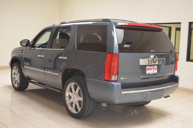 Cadillac Escalade 2010 photo 8