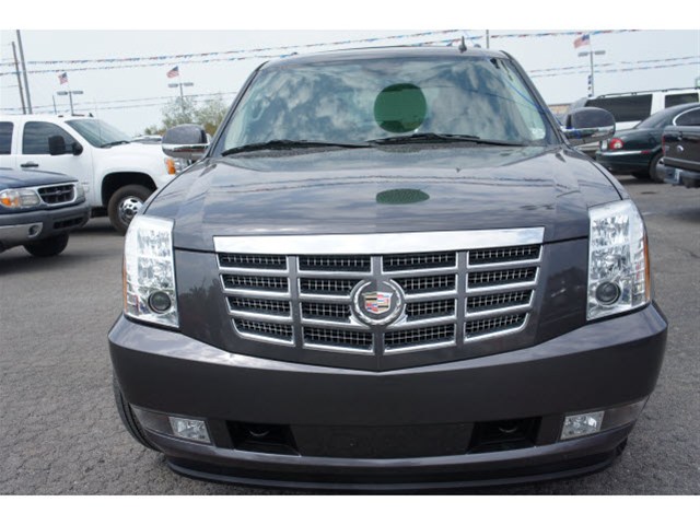 Cadillac Escalade 2010 photo 2