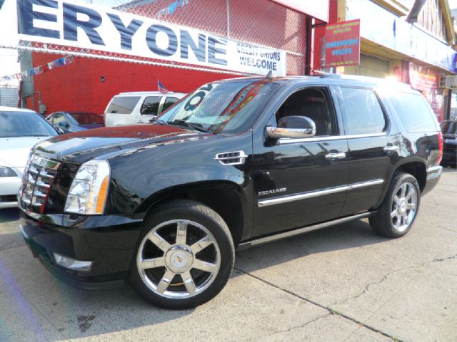 Cadillac Escalade 2010 photo 1