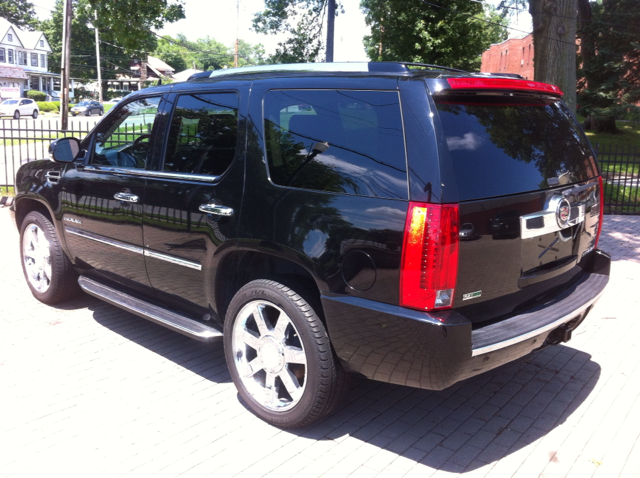 Cadillac Escalade 2011 photo 3