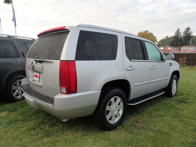 Cadillac Escalade 2011 photo 4