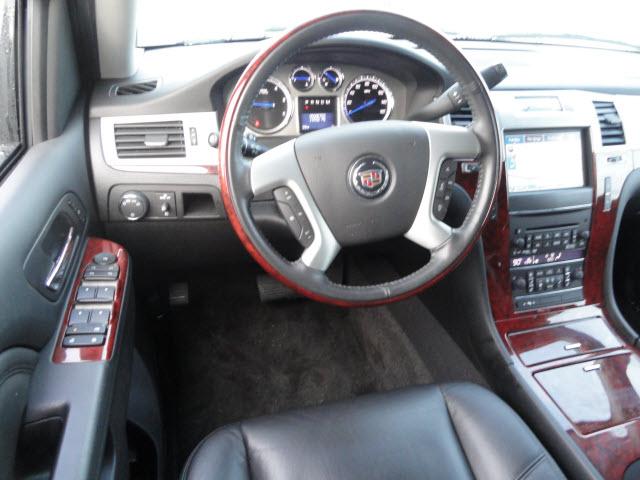 Cadillac Escalade 2011 photo 5