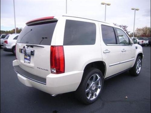 Cadillac Escalade 2011 photo 1