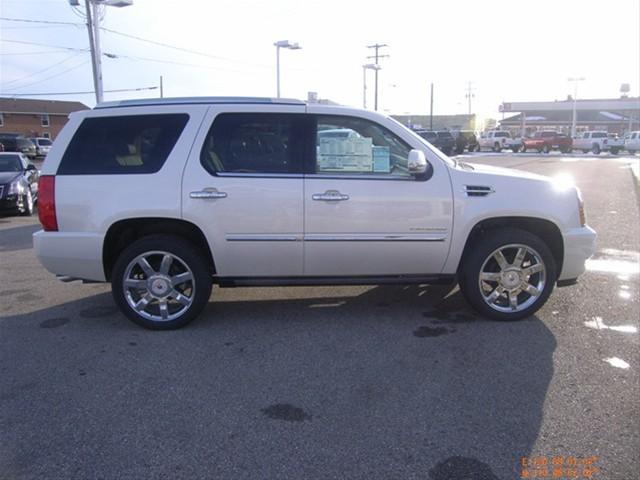 Cadillac Escalade 2011 photo 3