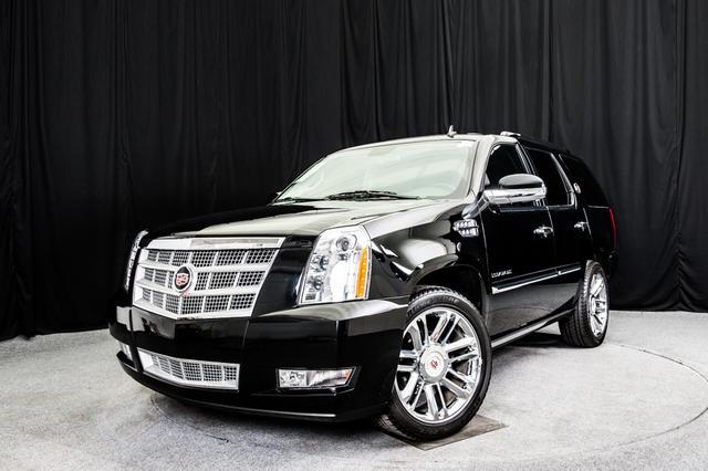 Cadillac Escalade 2012 photo 2