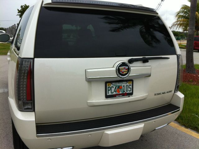 Cadillac Escalade 2013 photo 3