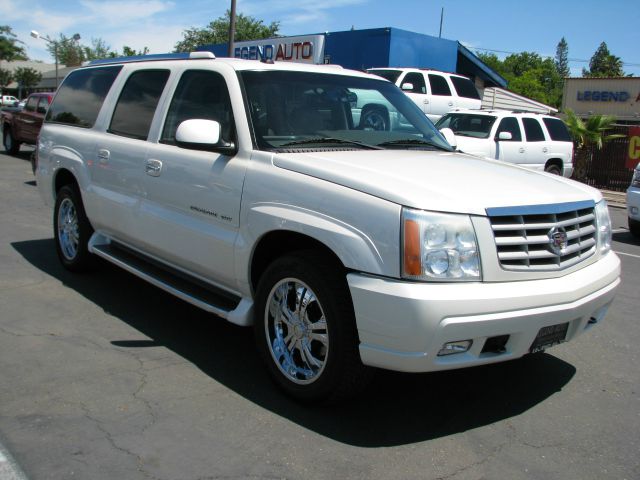 Cadillac Escalade ESV 2003 photo 28