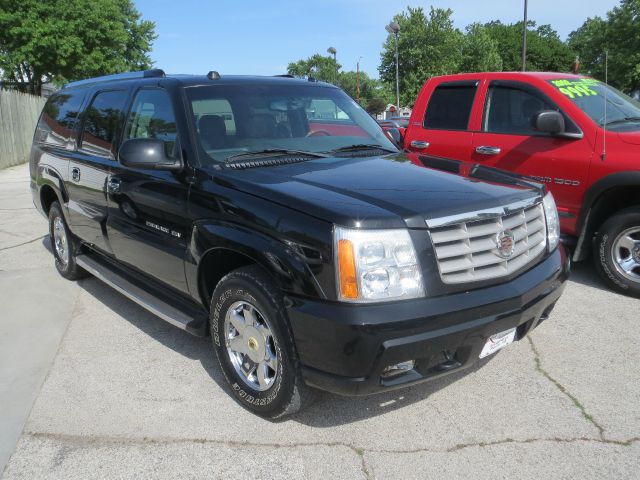 Cadillac Escalade ESV 2004 photo 3