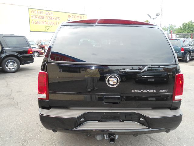 Cadillac Escalade ESV 2004 photo 4