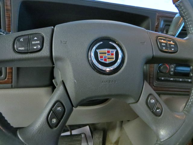 Cadillac Escalade ESV 2004 photo 8