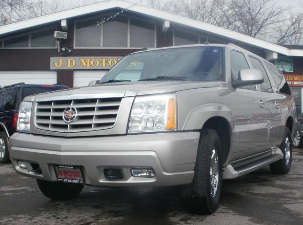 Cadillac Escalade ESV 2004 photo 2