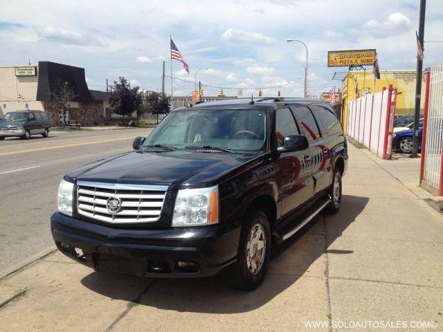 Cadillac Escalade ESV 2004 photo 3