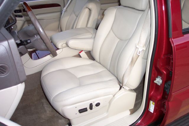 Cadillac Escalade ESV 2005 photo 17