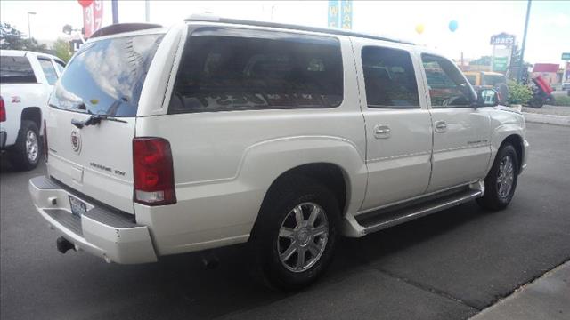 Cadillac Escalade ESV 2005 photo 1