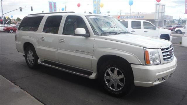 Cadillac Escalade ESV 2005 photo 2