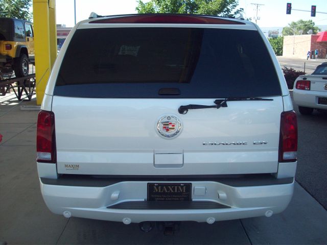 Cadillac Escalade ESV 2005 photo 1