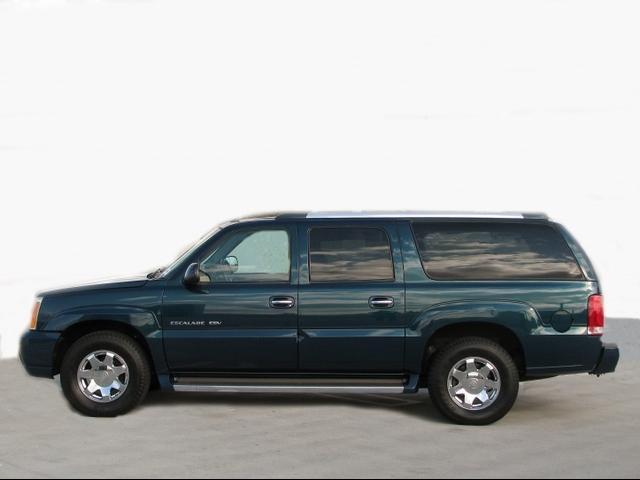 Cadillac Escalade ESV 2005 photo 2