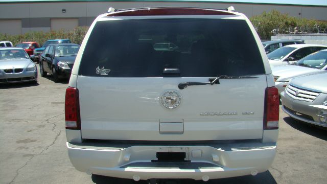 Cadillac Escalade ESV 2005 photo 18