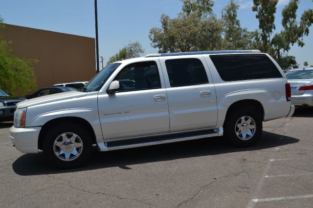 Cadillac Escalade ESV 2005 photo 1