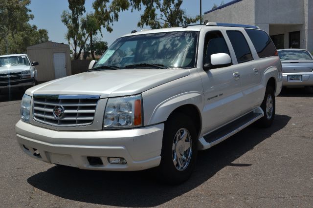 Cadillac Escalade ESV 2005 photo 2