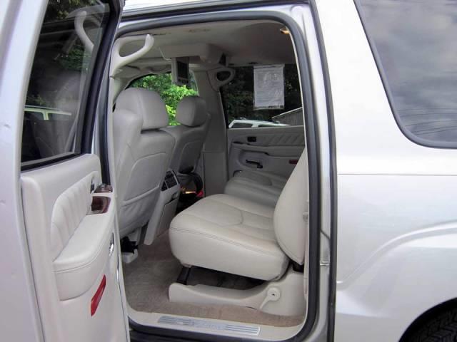 Cadillac Escalade ESV 2006 photo 9