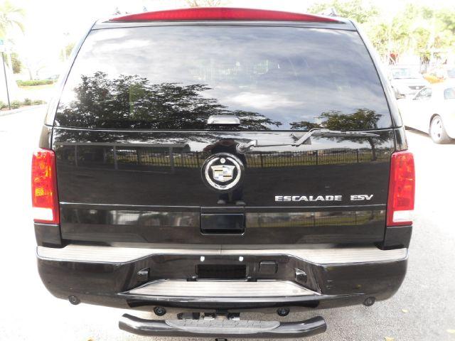 Cadillac Escalade ESV 2006 photo 3