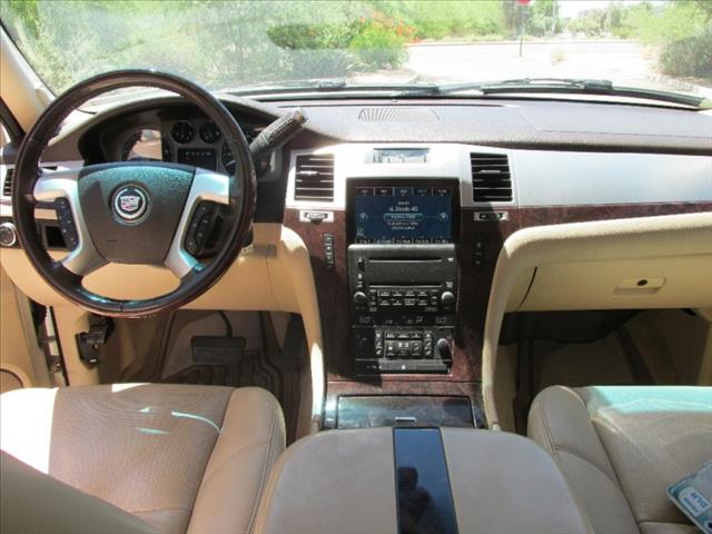 Cadillac Escalade ESV 2007 photo 1