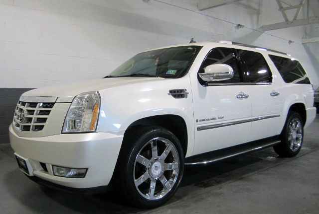 Cadillac Escalade ESV 2007 photo 1