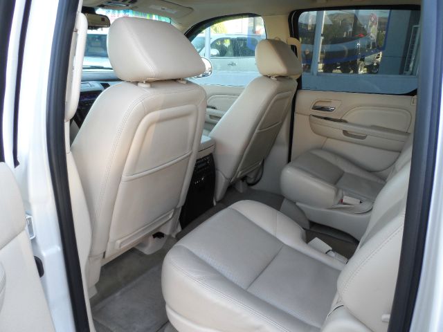 Cadillac Escalade ESV 2007 photo 19