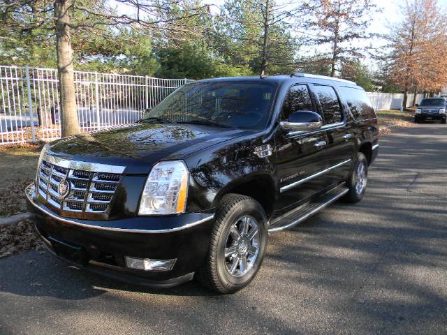 Cadillac Escalade ESV EX - DUAL Power Doors Sport Utility