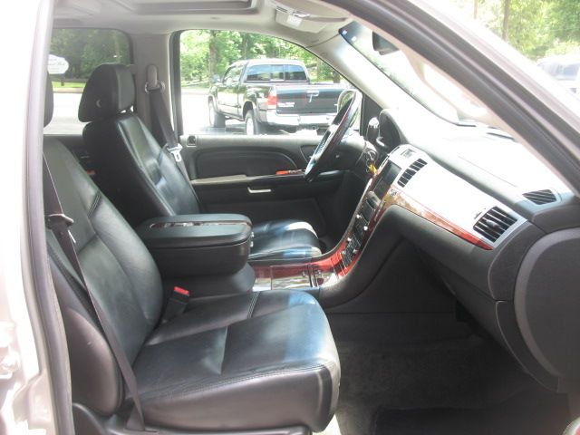 Cadillac Escalade ESV 2007 photo 12