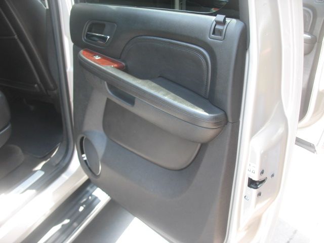 Cadillac Escalade ESV 2007 photo 2