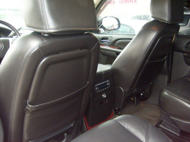 Cadillac Escalade ESV SR5 Sport Utility 4D SUV