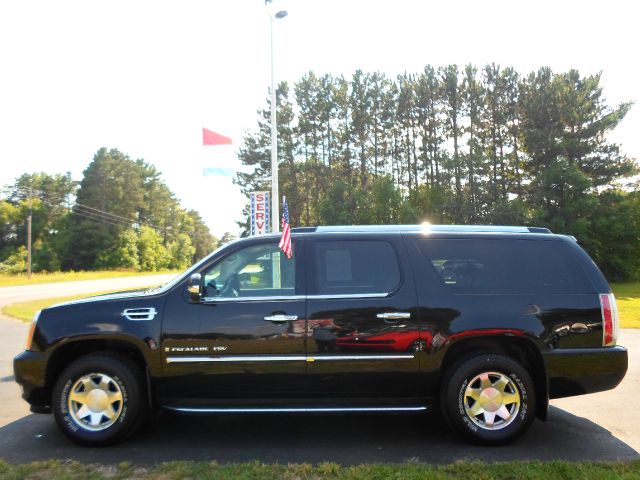 Cadillac Escalade ESV 2008 photo 1