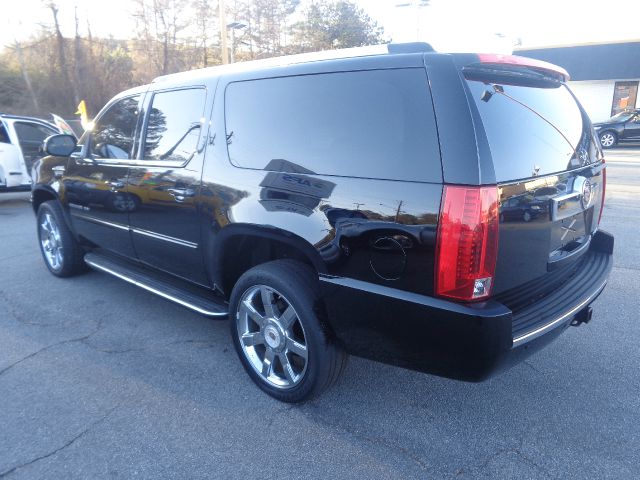 Cadillac Escalade ESV 2008 photo 2