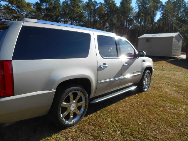 Cadillac Escalade ESV 2008 photo 1