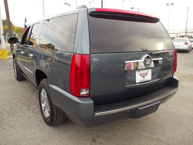 Cadillac Escalade ESV 2008 photo 3