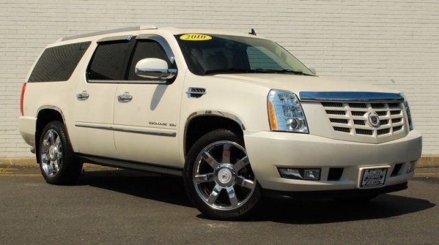 Cadillac Escalade ESV 2010 photo 1