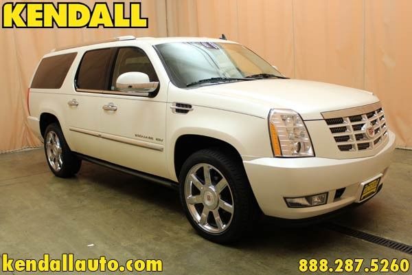 Cadillac Escalade ESV 2010 photo 2