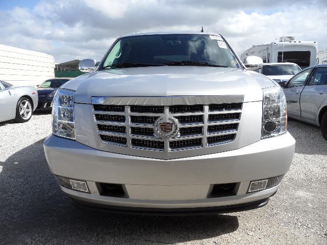 Cadillac Escalade ESV 2011 photo 21