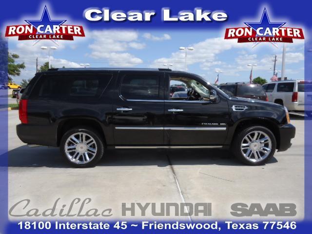 Cadillac Escalade ESV 2.5i Sedan 4D AWD Sport Utility