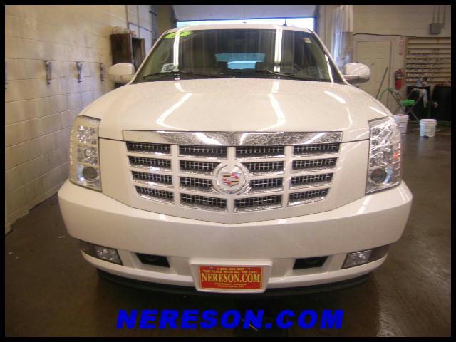 Cadillac Escalade ESV 2011 photo 4