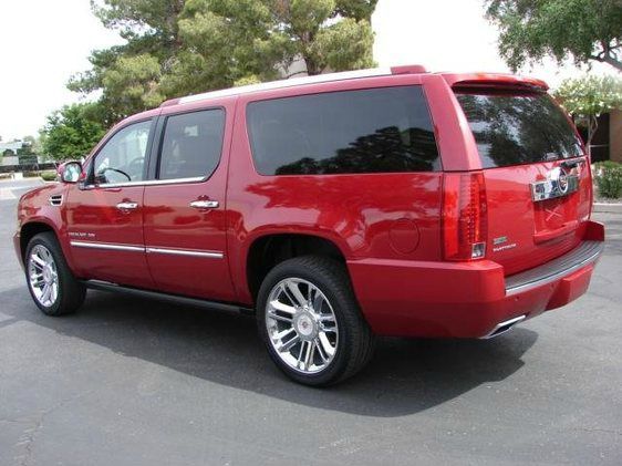 Cadillac Escalade ESV 2013 photo 1