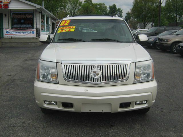 Cadillac Escalade EXT 2002 photo 2