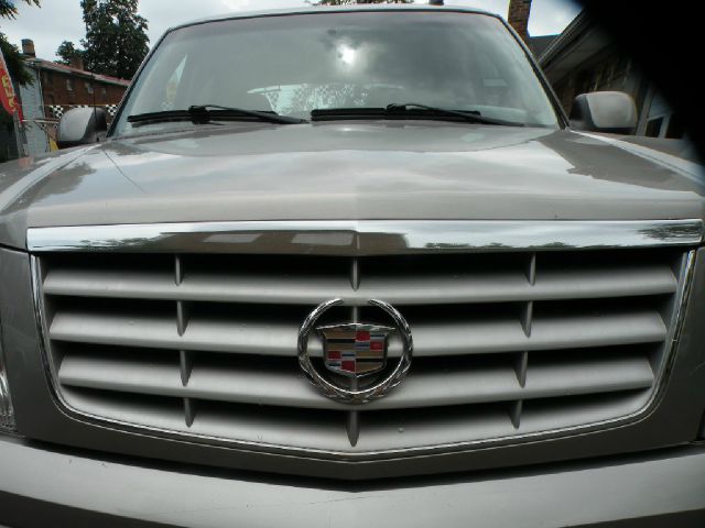 Cadillac Escalade EXT 2002 photo 3