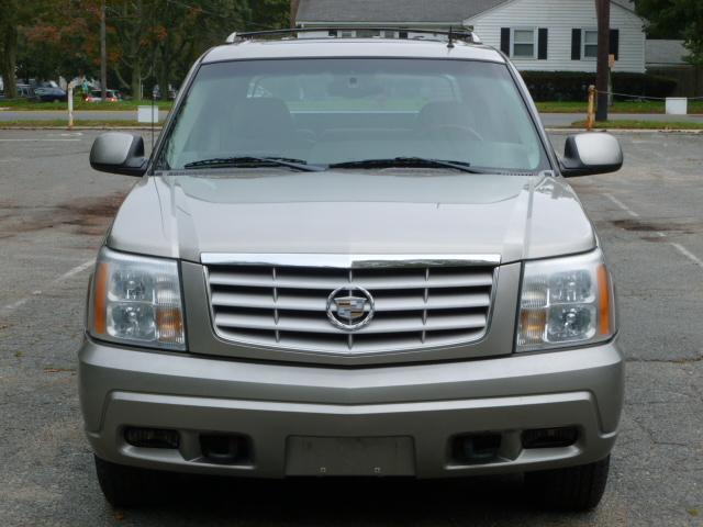 Cadillac Escalade EXT 2002 photo 2